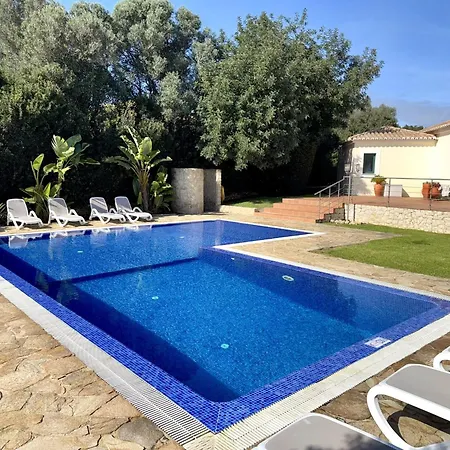 Pleasant With Private Pool In فيلة