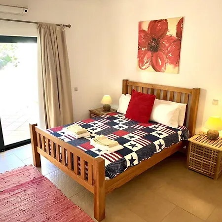 Villa Pleasant With Private Pool In Carvoeiro (Lagoa)
